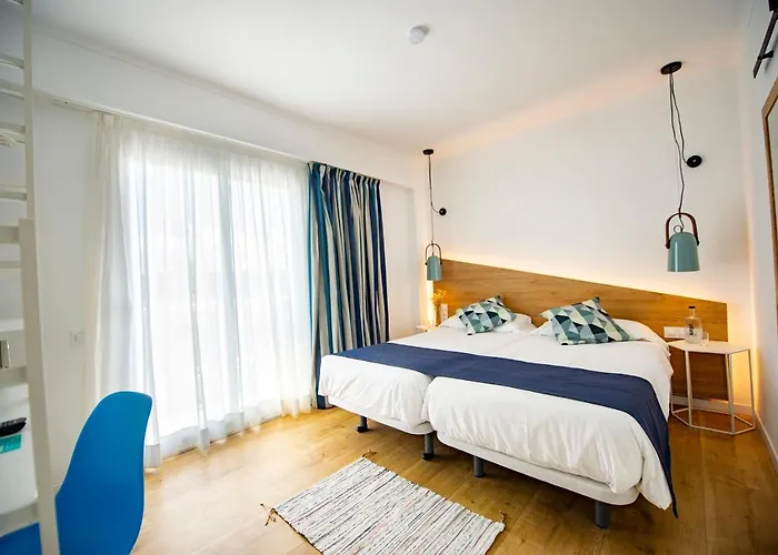 Blanca By Uephotels Hotel