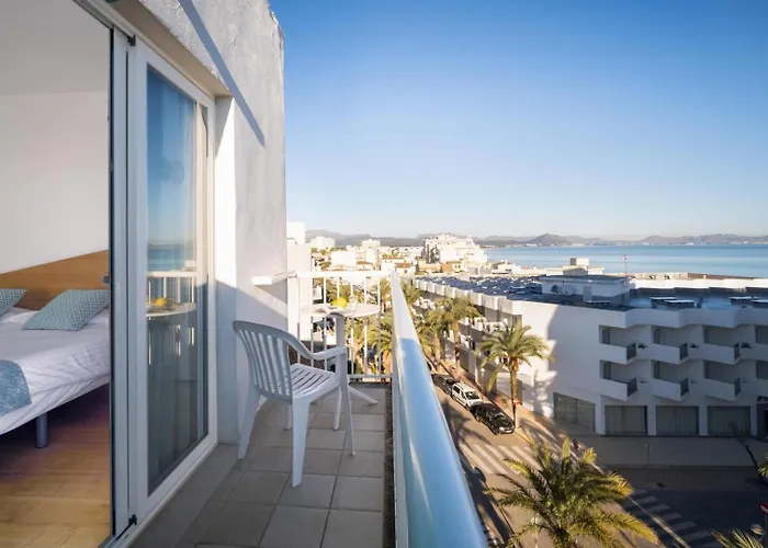 Blanca By Uephotels Hotel